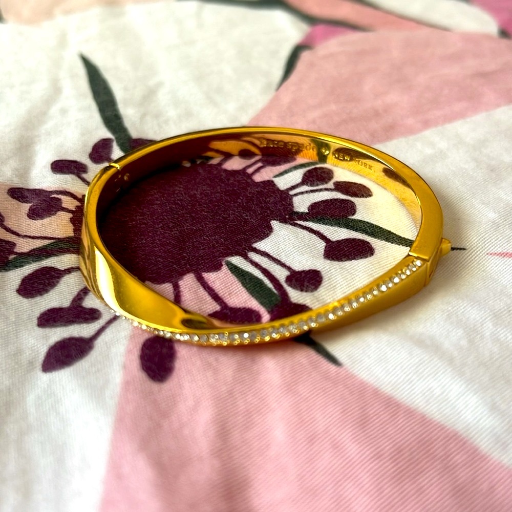 Gold rhinestone bracelet